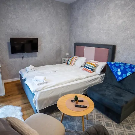 아파트 Mountain Goat